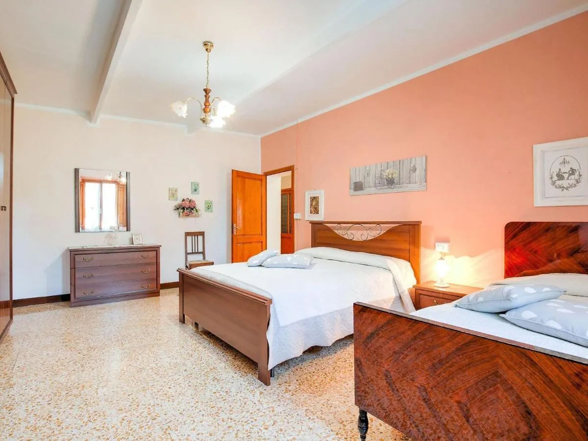 Holiday home Belvilla By Oyo La Casa Dei Nonni Chianni